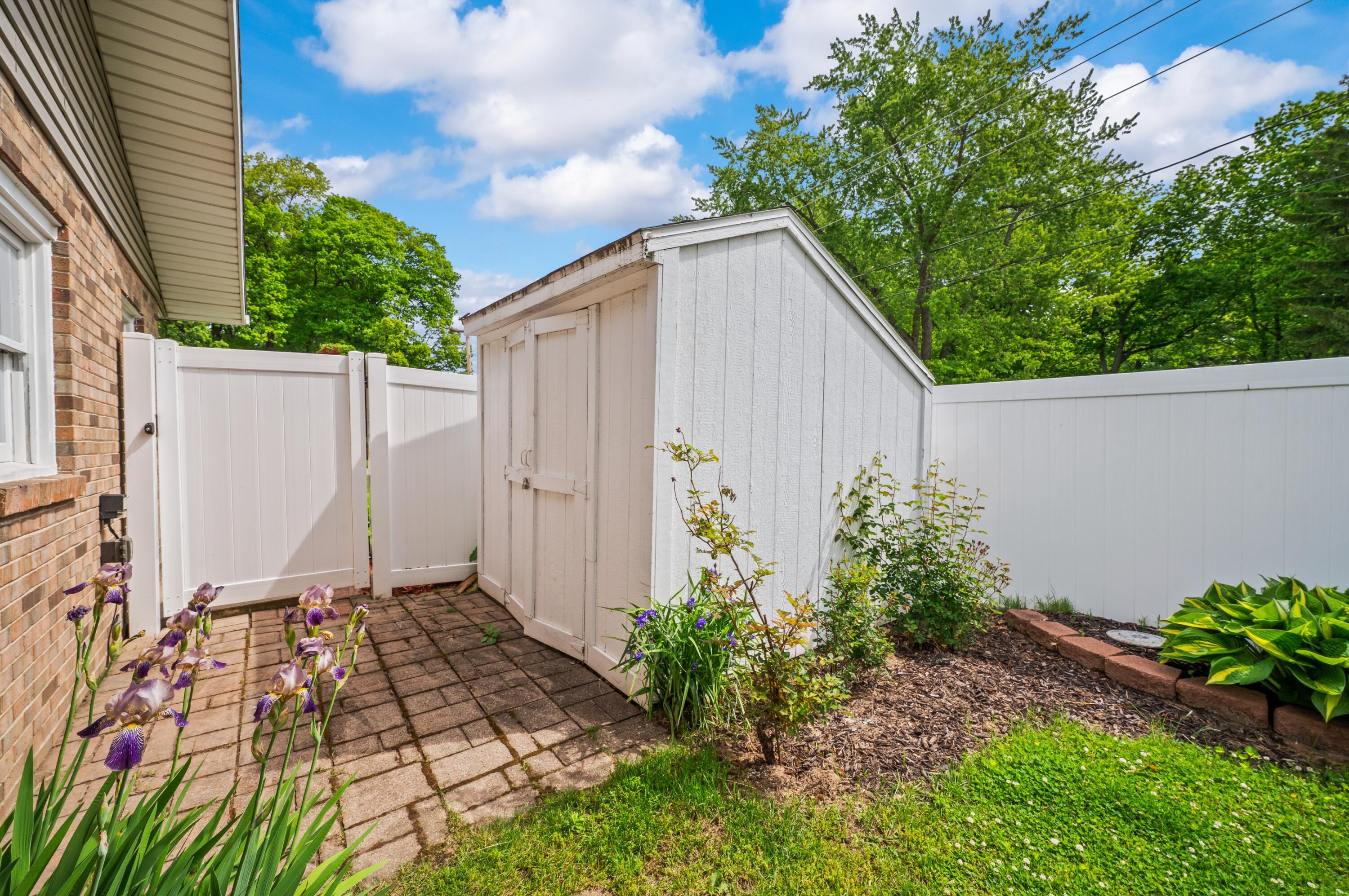 1710 Redwood Drive Stevensville MI 49127