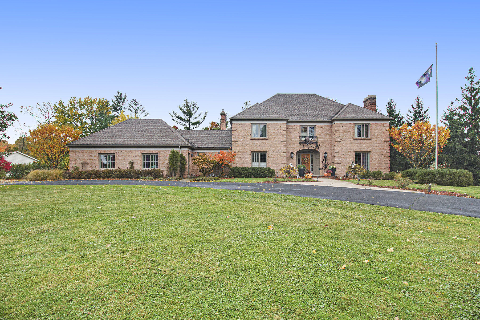 1919 San Lu Rae Drive SE East Grand Rapids MI 49506