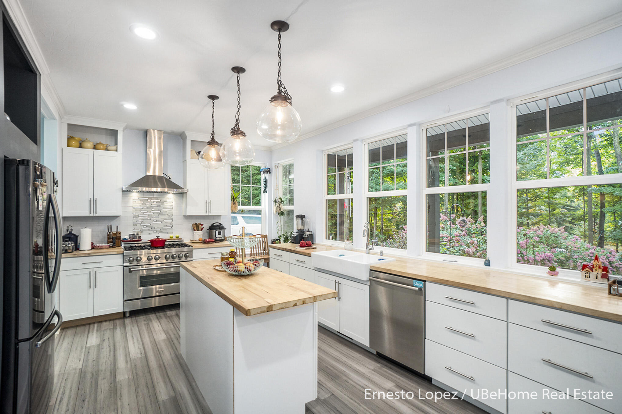 6467 118th Avenue Fennville MI 49408