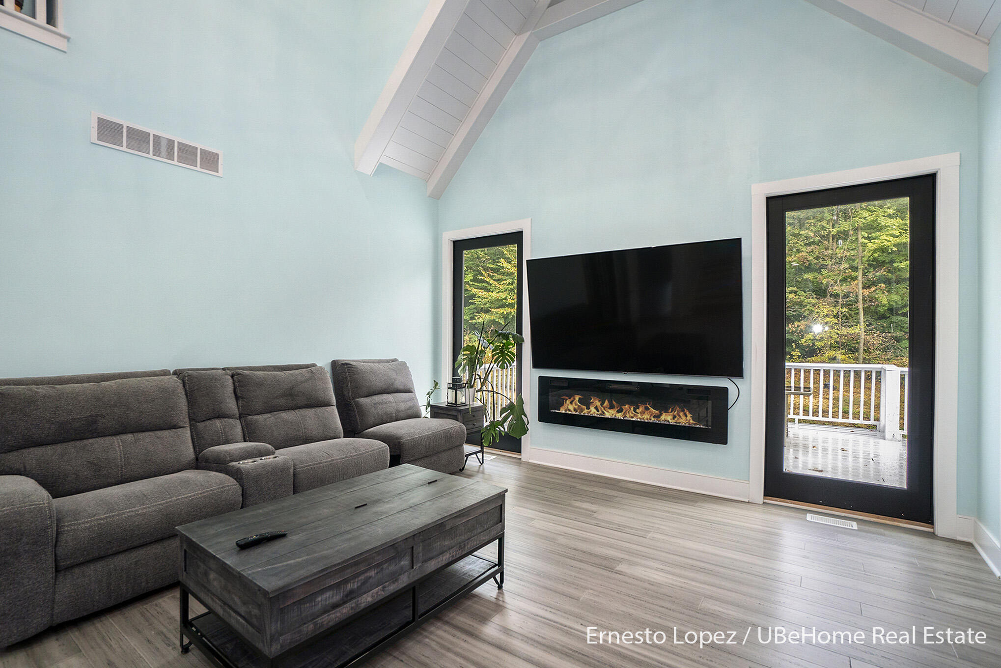 6467 118th Avenue Fennville MI 49408