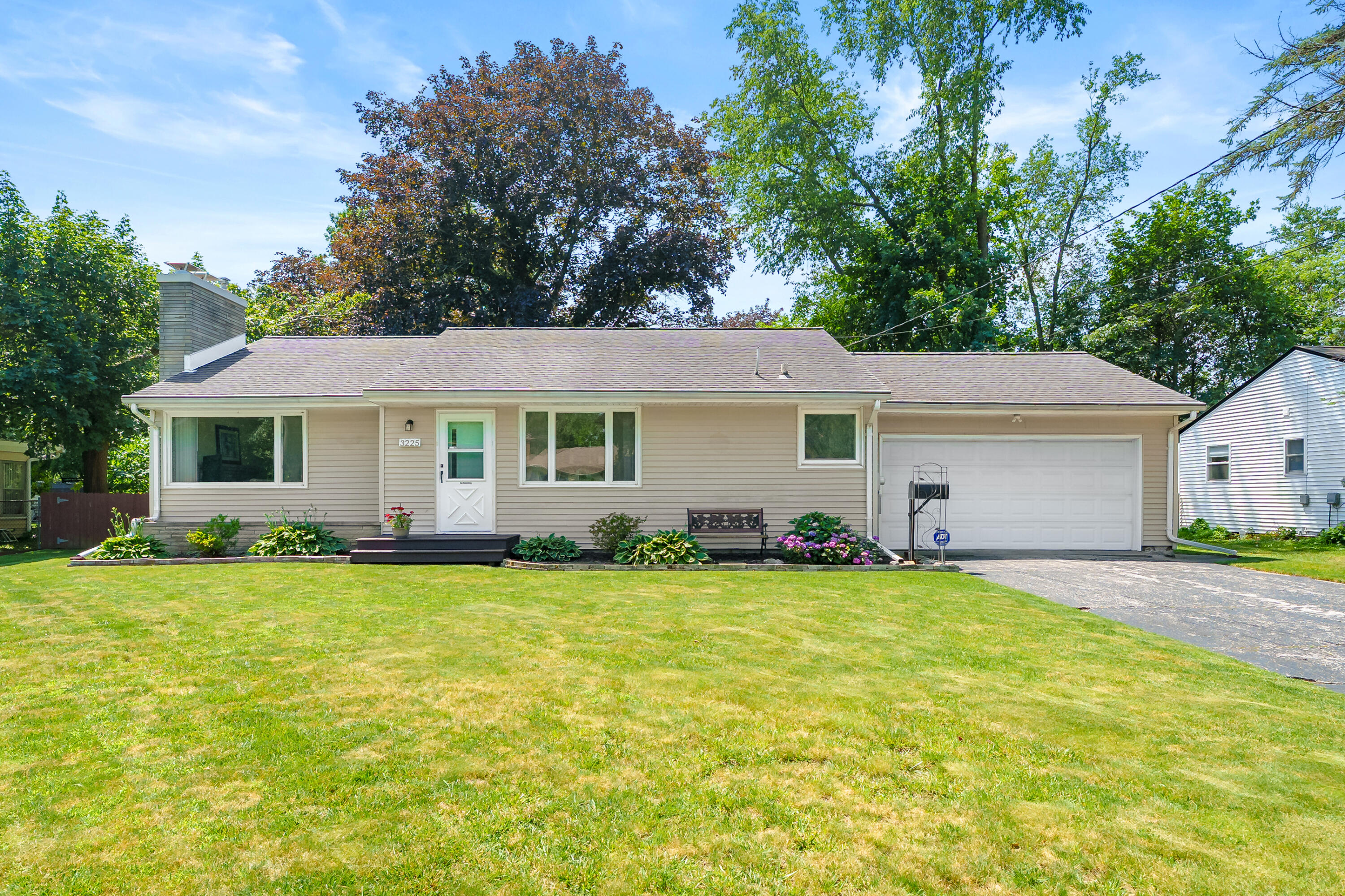 3225 Cranbrook Avenue Kalamazoo MI 49006