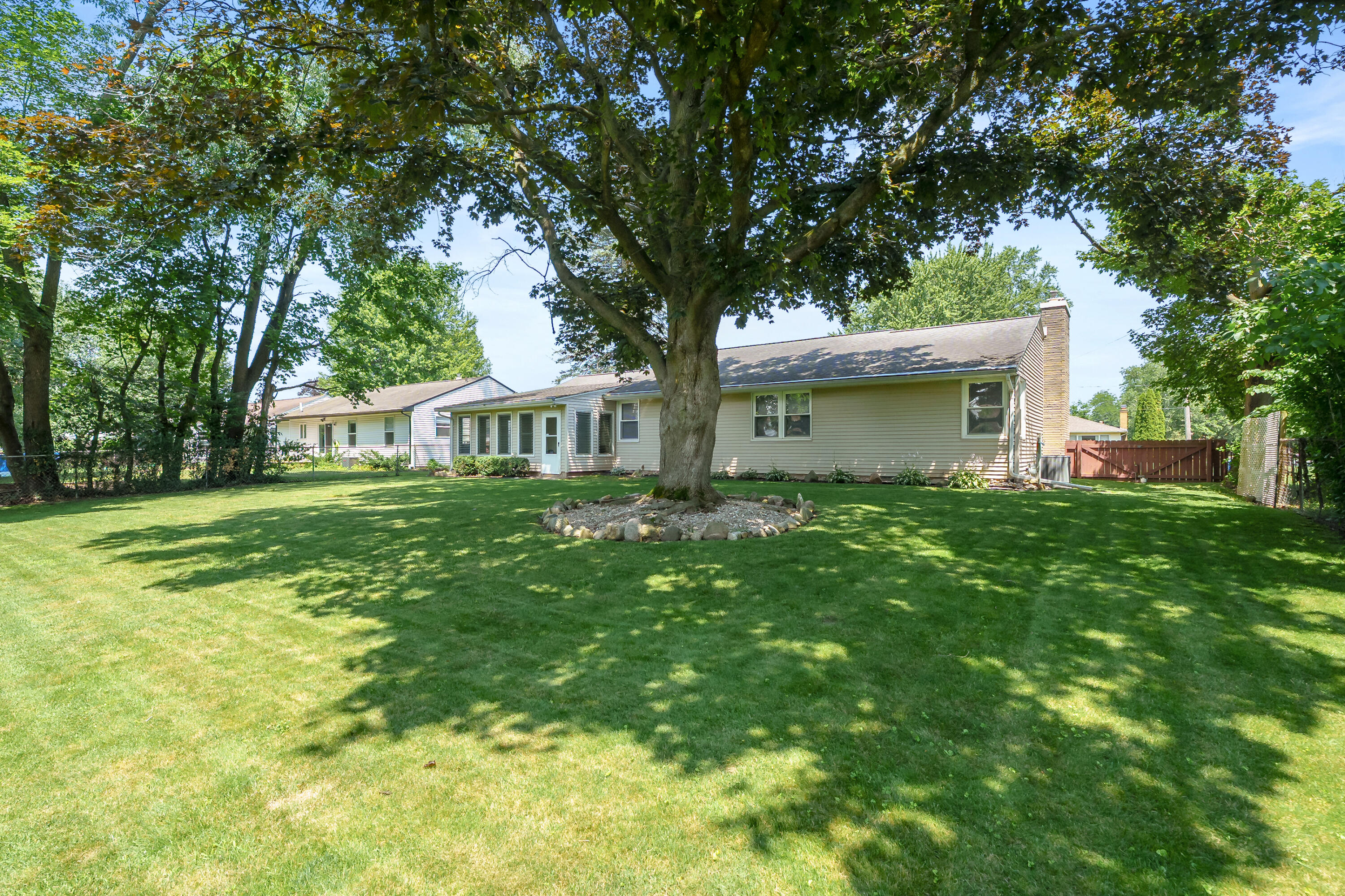 3225 Cranbrook Avenue Kalamazoo MI 49006