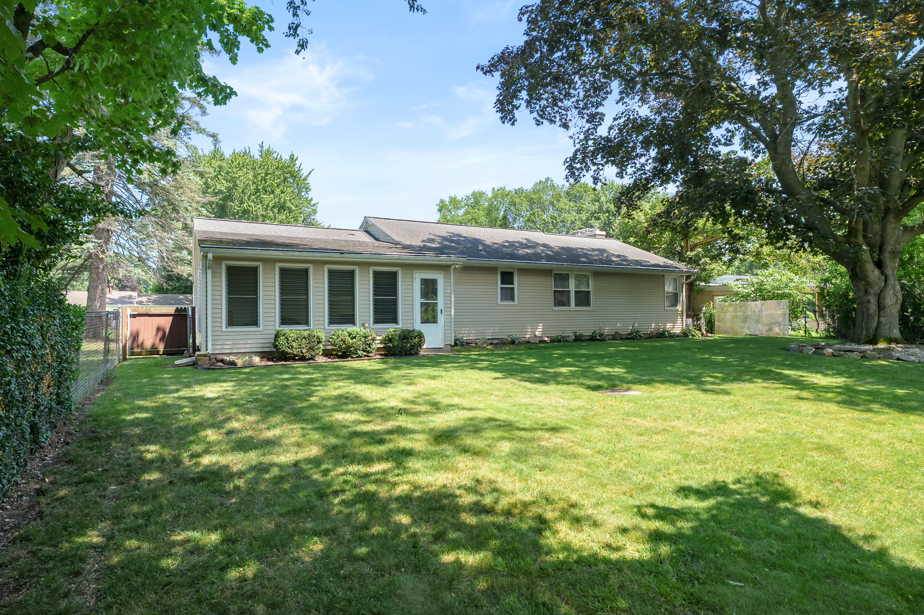 3225 Cranbrook Avenue Kalamazoo MI 49006