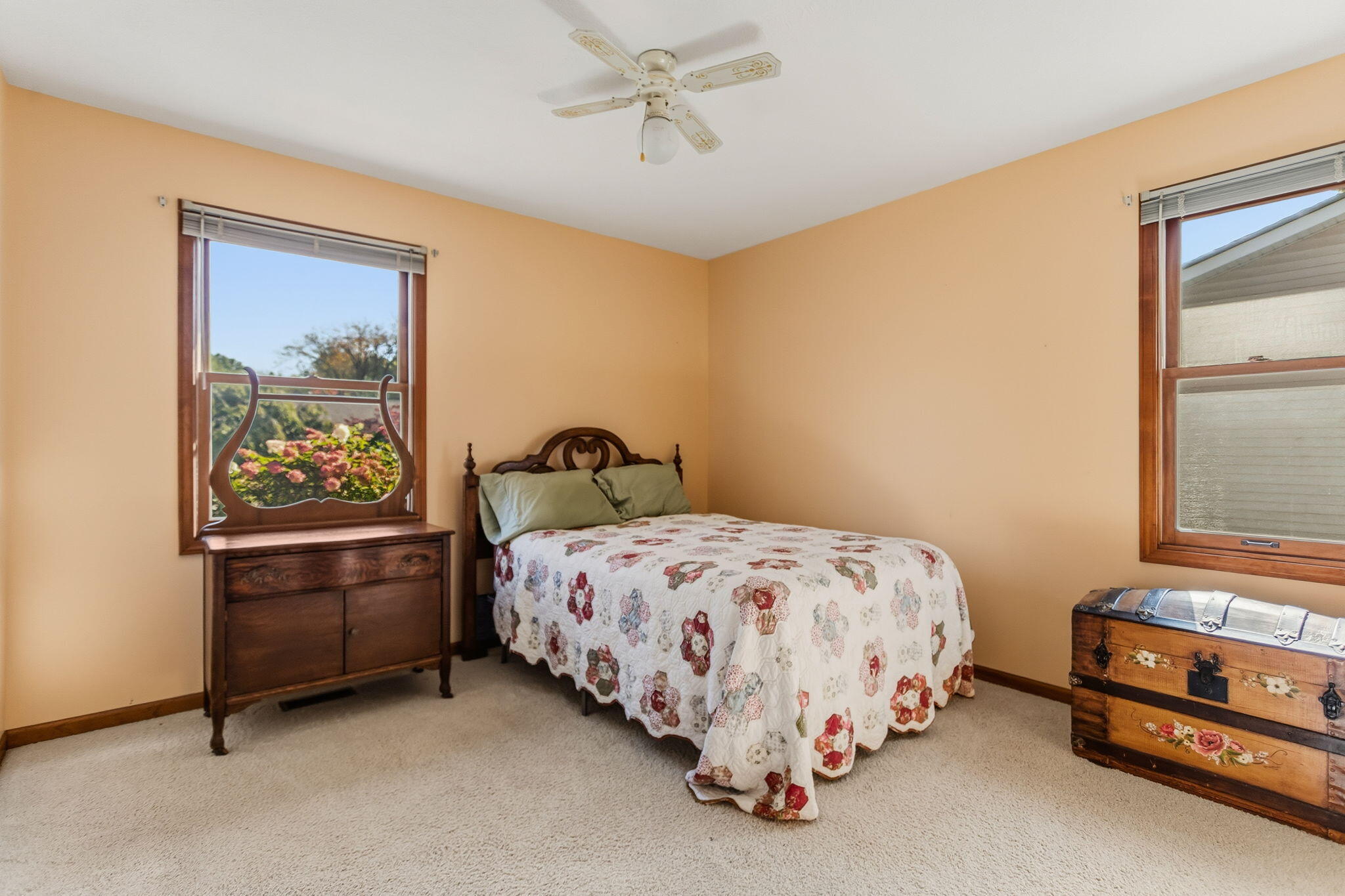 2515 Oak Forest Drive Holland MI 49424