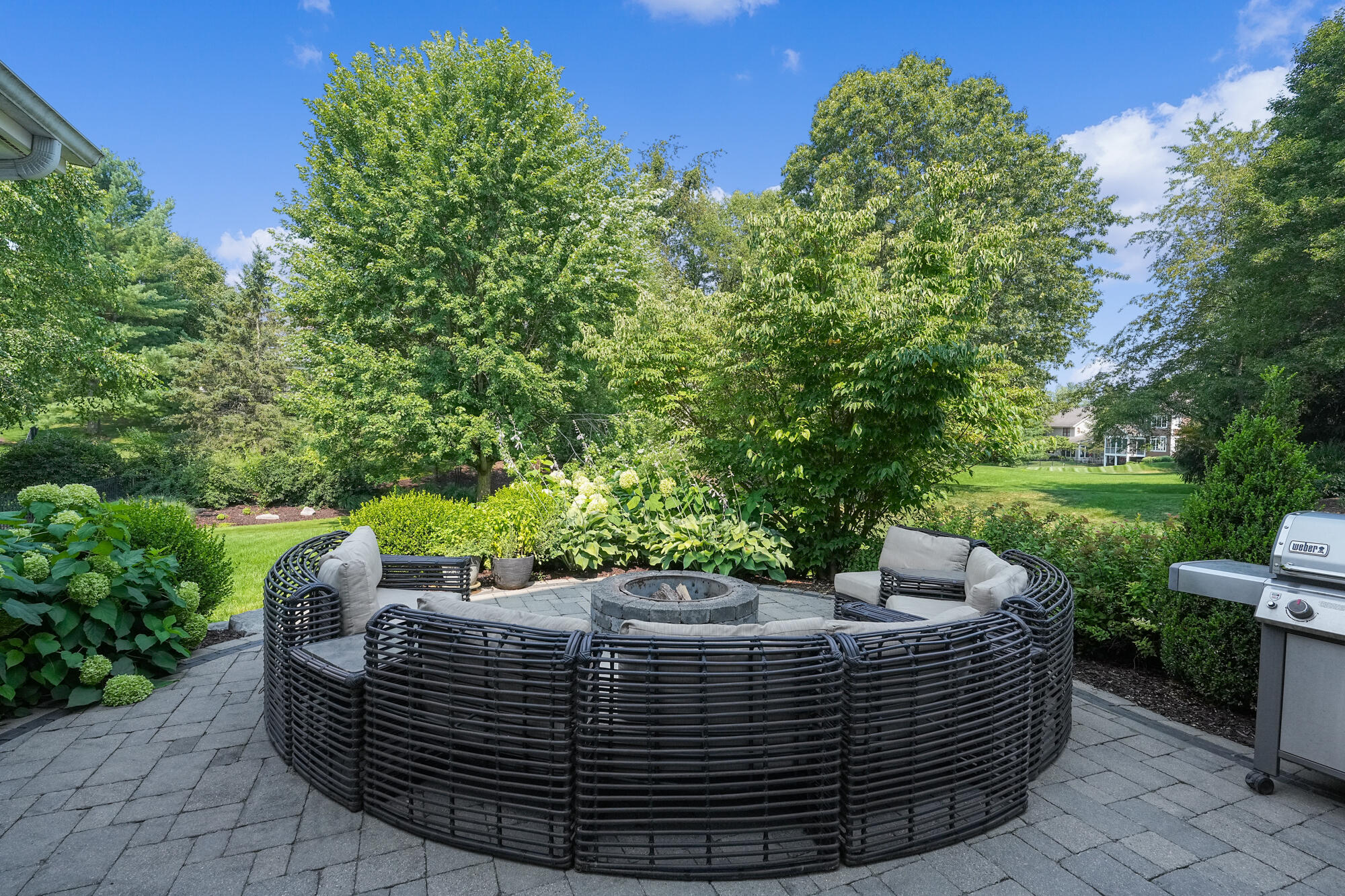 2477 Blackberry Lane NE Grand Rapids MI 49525