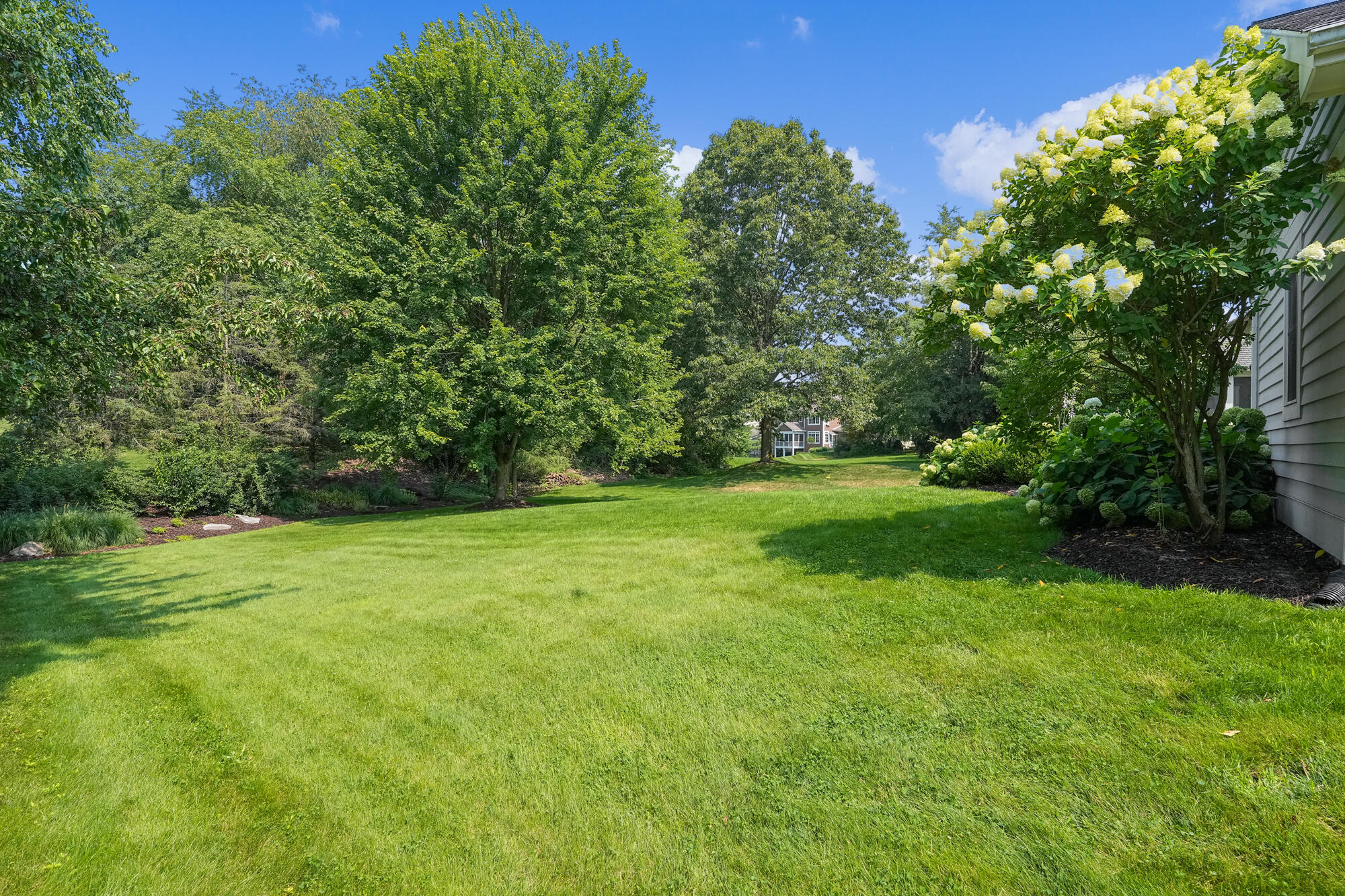 2477 Blackberry Lane NE Grand Rapids MI 49525