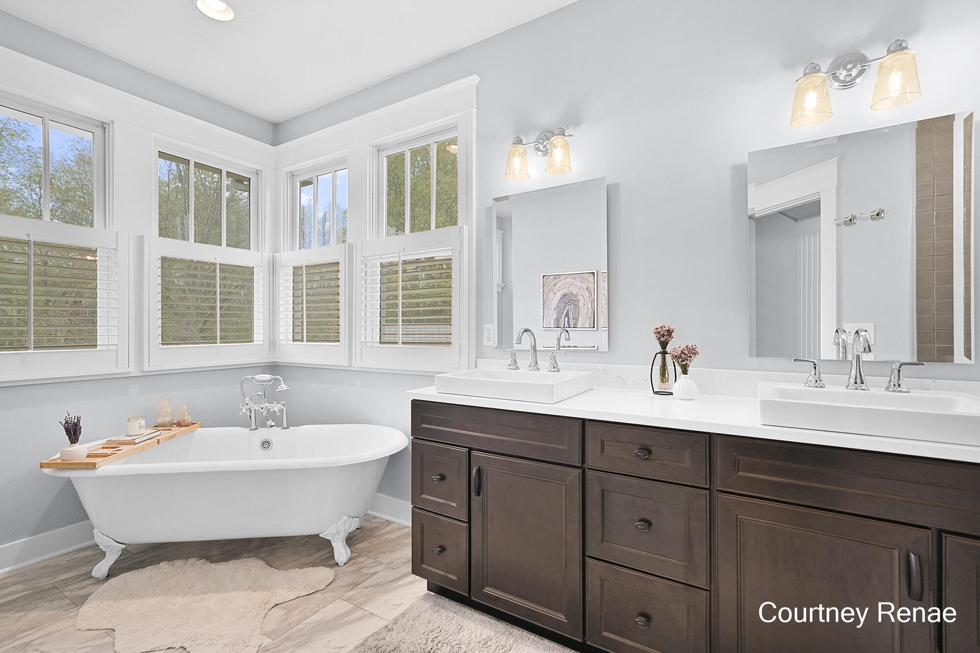 2477 Blackberry Lane NE Grand Rapids MI 49525