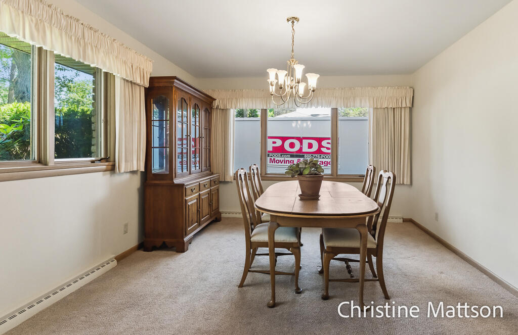 1913 Crestwood Lane Muskegon MI 49441