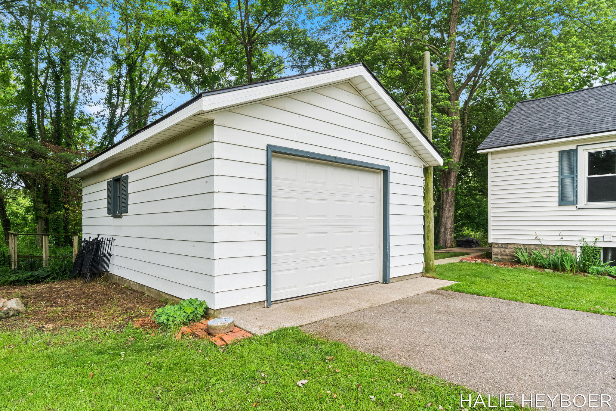 9168 Adams Street Zeeland MI 49464
