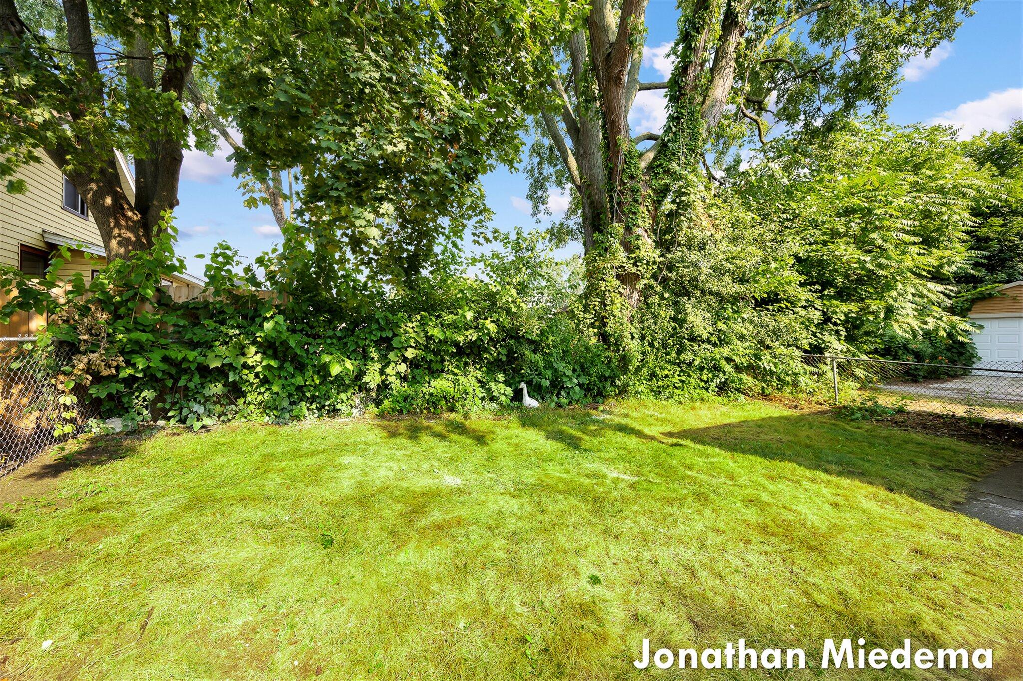 816 Richmond Street NW Grand Rapids MI 49504