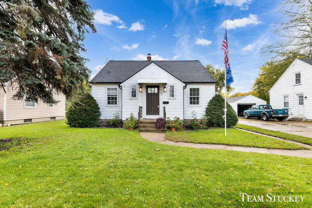 1060 Leonard Street NE Grand Rapids MI 49503
