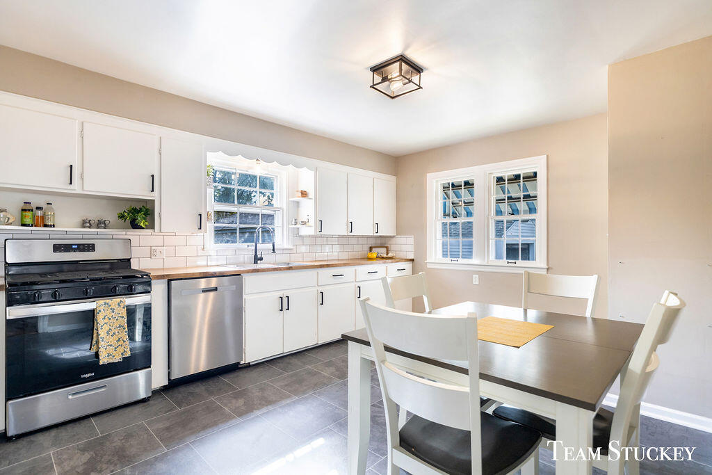 1060 Leonard Street NE Grand Rapids MI 49503