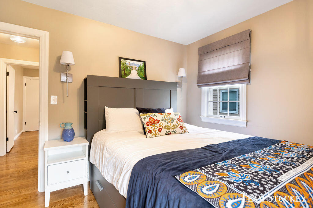 1060 Leonard Street NE Grand Rapids MI 49503