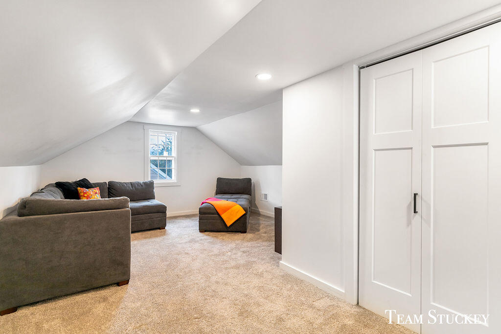 1060 Leonard Street NE Grand Rapids MI 49503