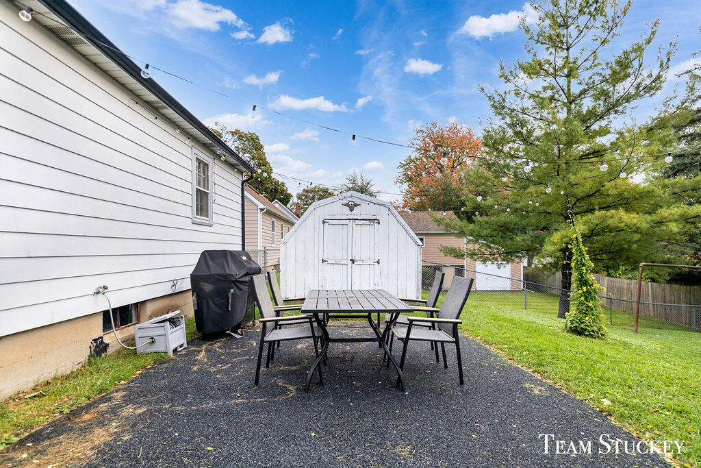 1060 Leonard Street NE Grand Rapids MI 49503