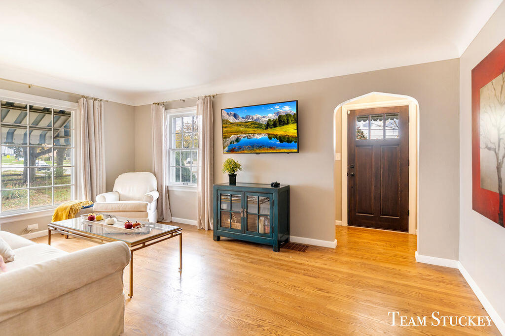 1060 Leonard Street NE Grand Rapids MI 49503