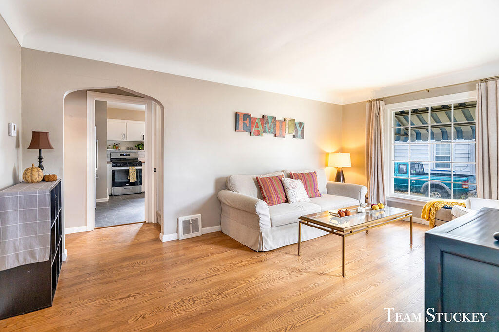 1060 Leonard Street NE Grand Rapids MI 49503