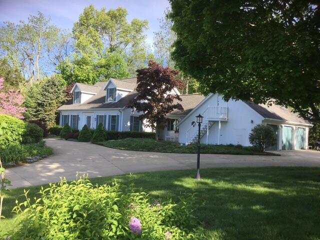 6515 Clearbrook Drive Saugatuck MI 49453