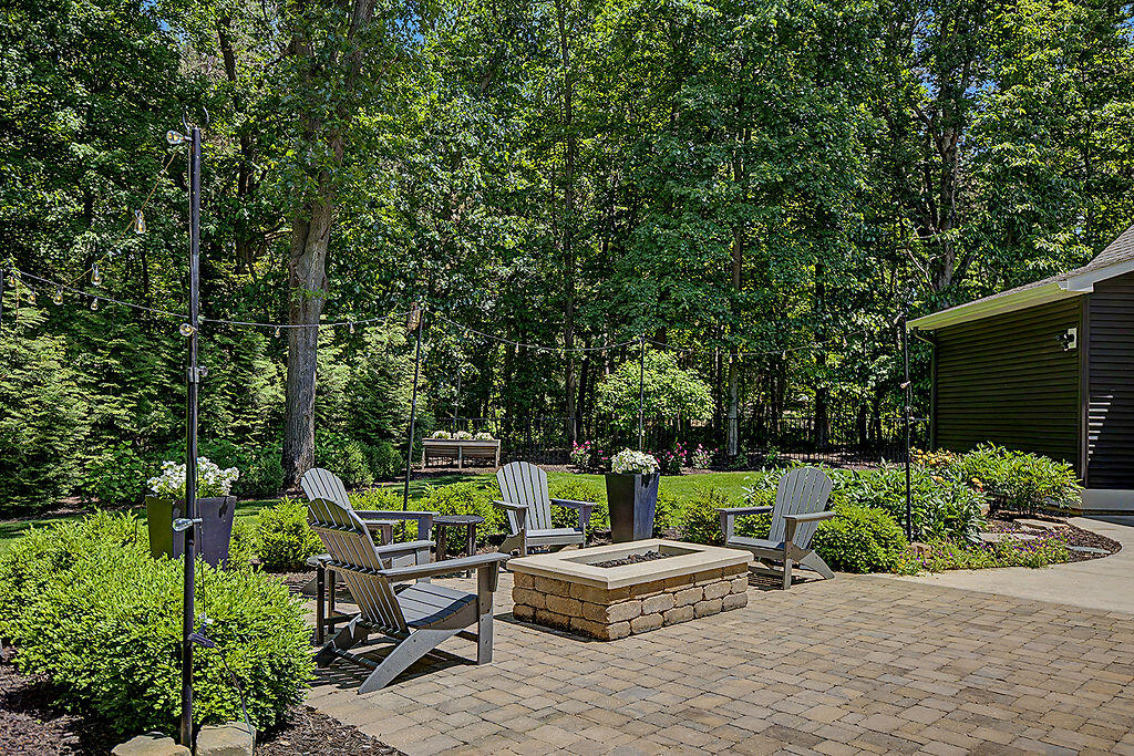 547 Roundtree Drive NE Ada MI 49301