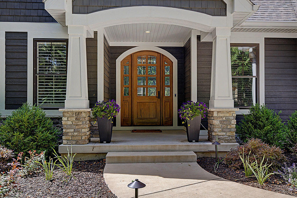 547 Roundtree Drive NE Ada MI 49301