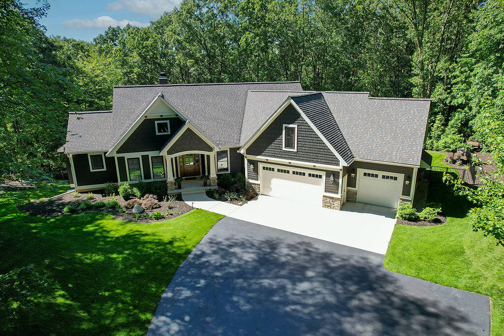 547 Roundtree Drive NE Ada MI 49301