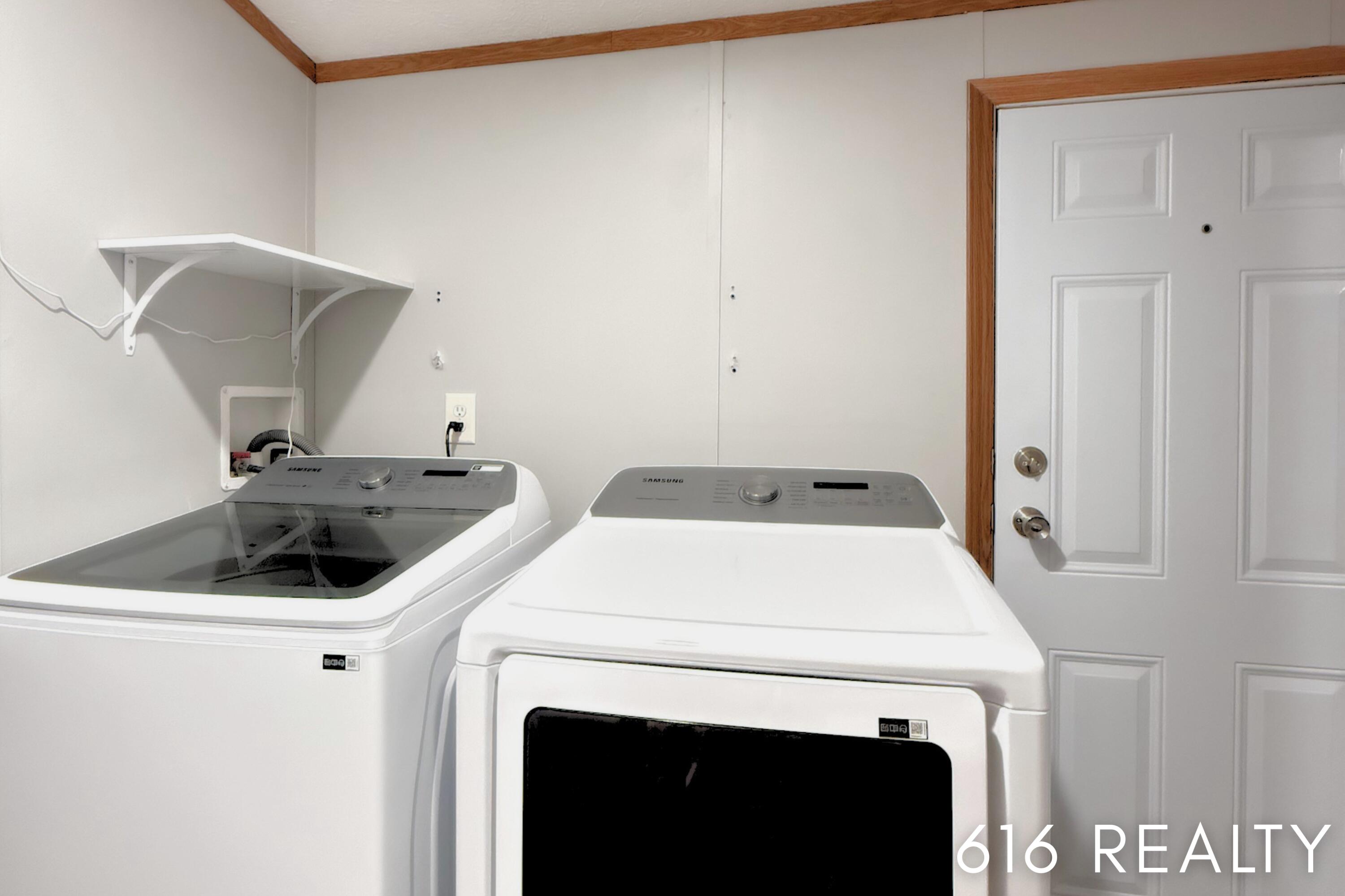 72 N Green Meadow Street SE Grand Rapids MI 49548
