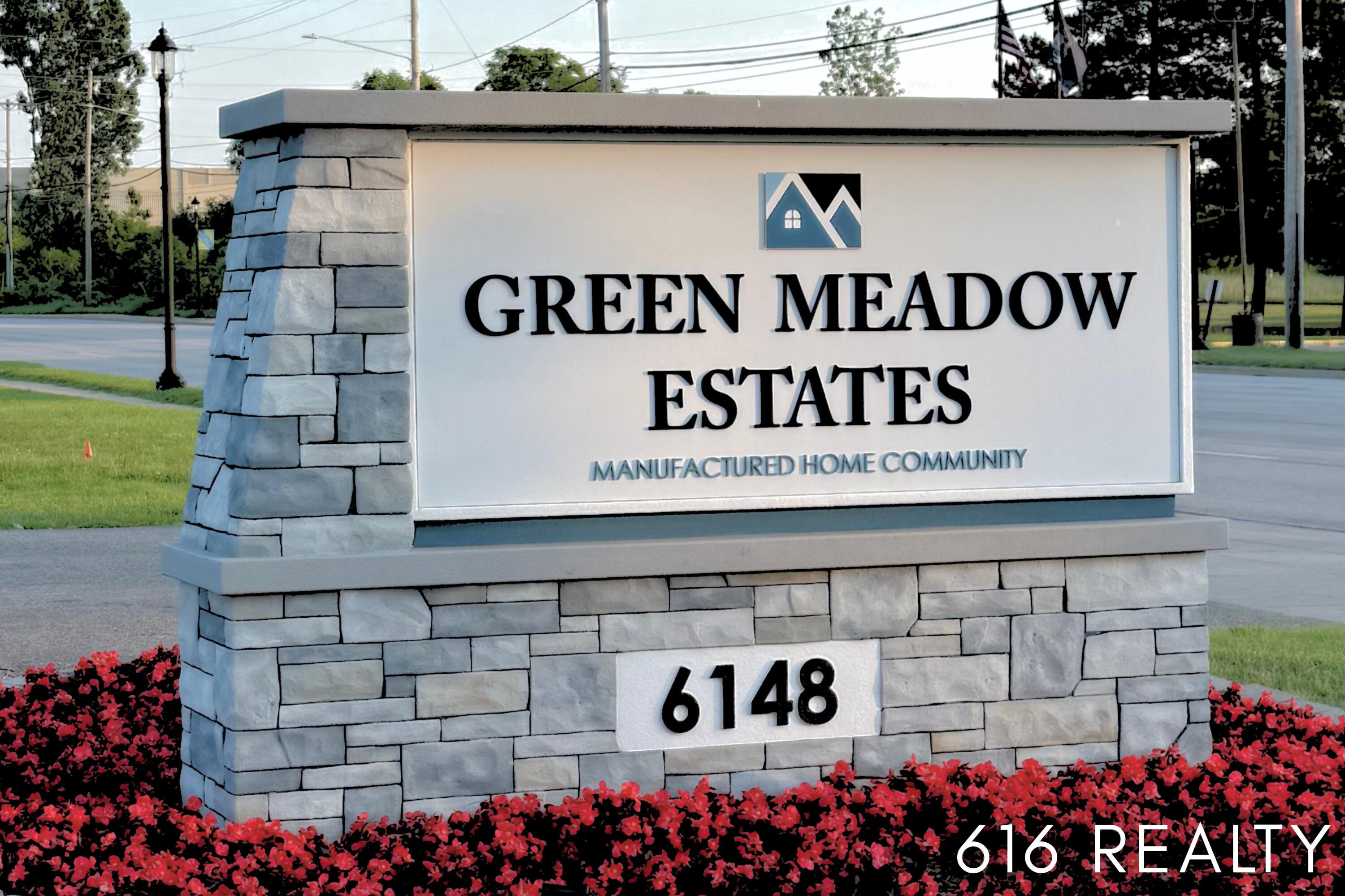 72 N Green Meadow Street SE Grand Rapids MI 49548