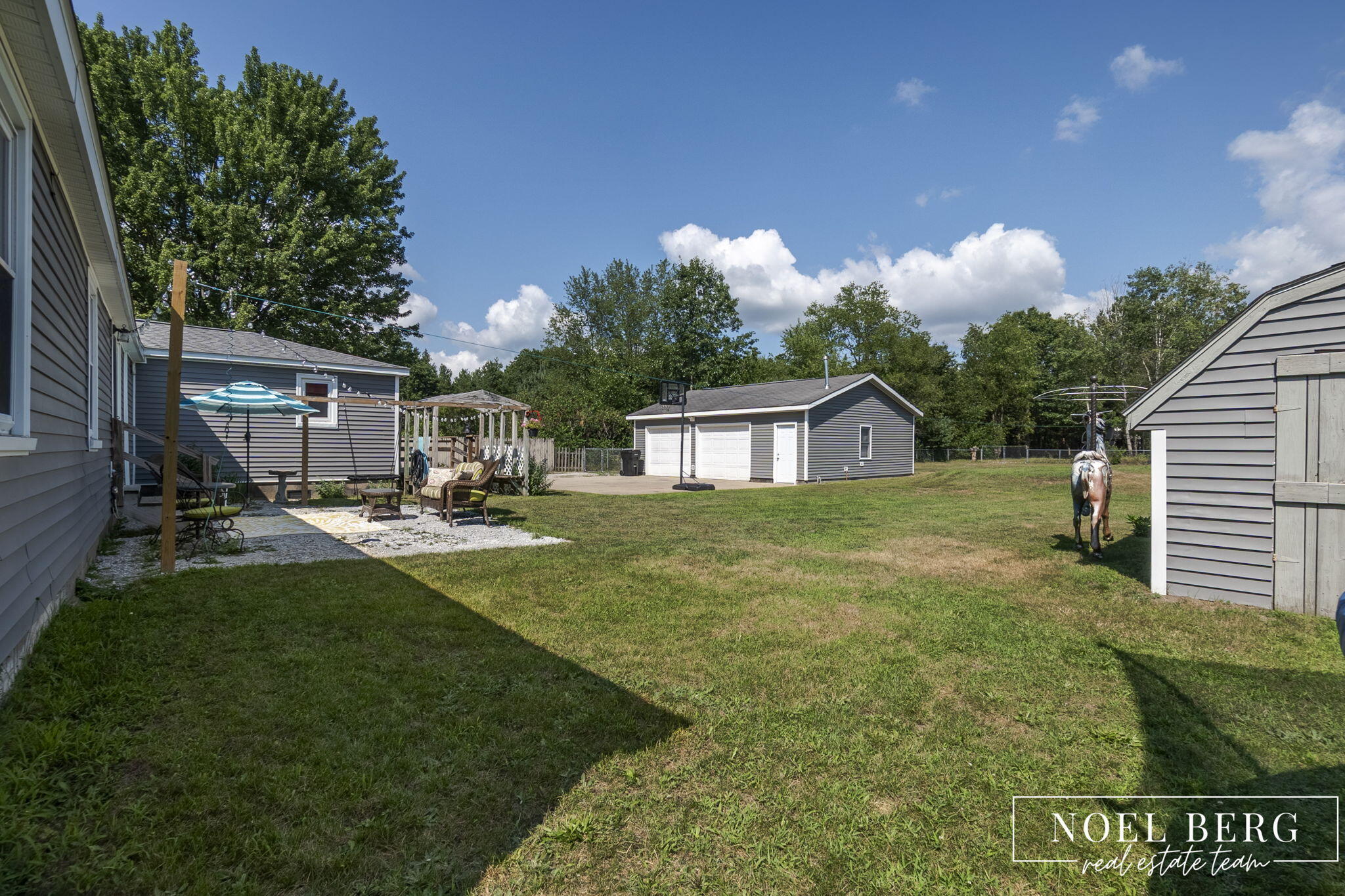1104 S Drent Road Muskegon MI 49442