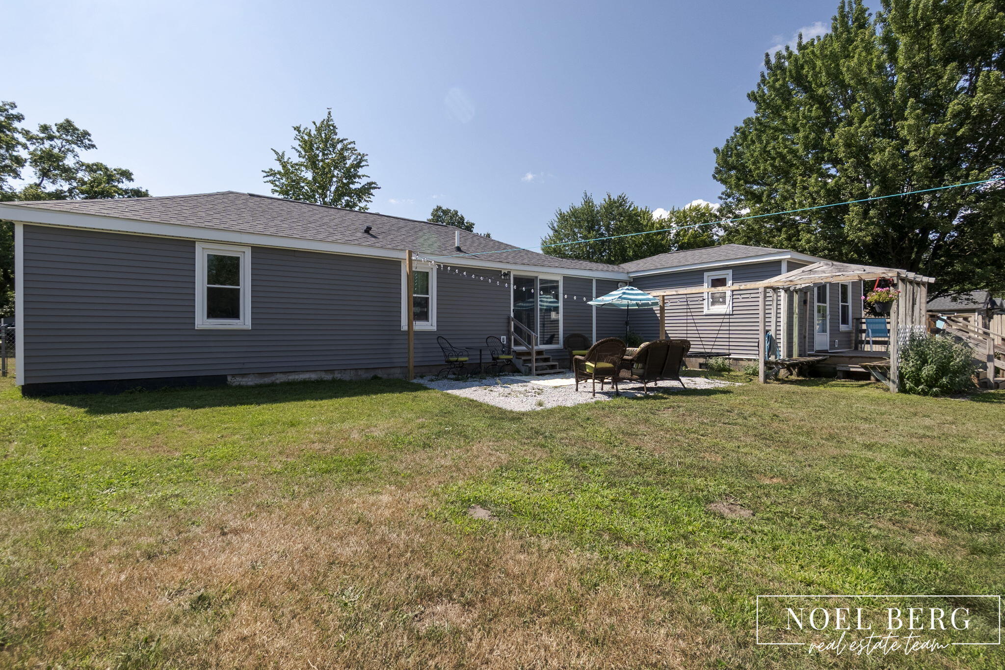 1104 S Drent Road Muskegon MI 49442