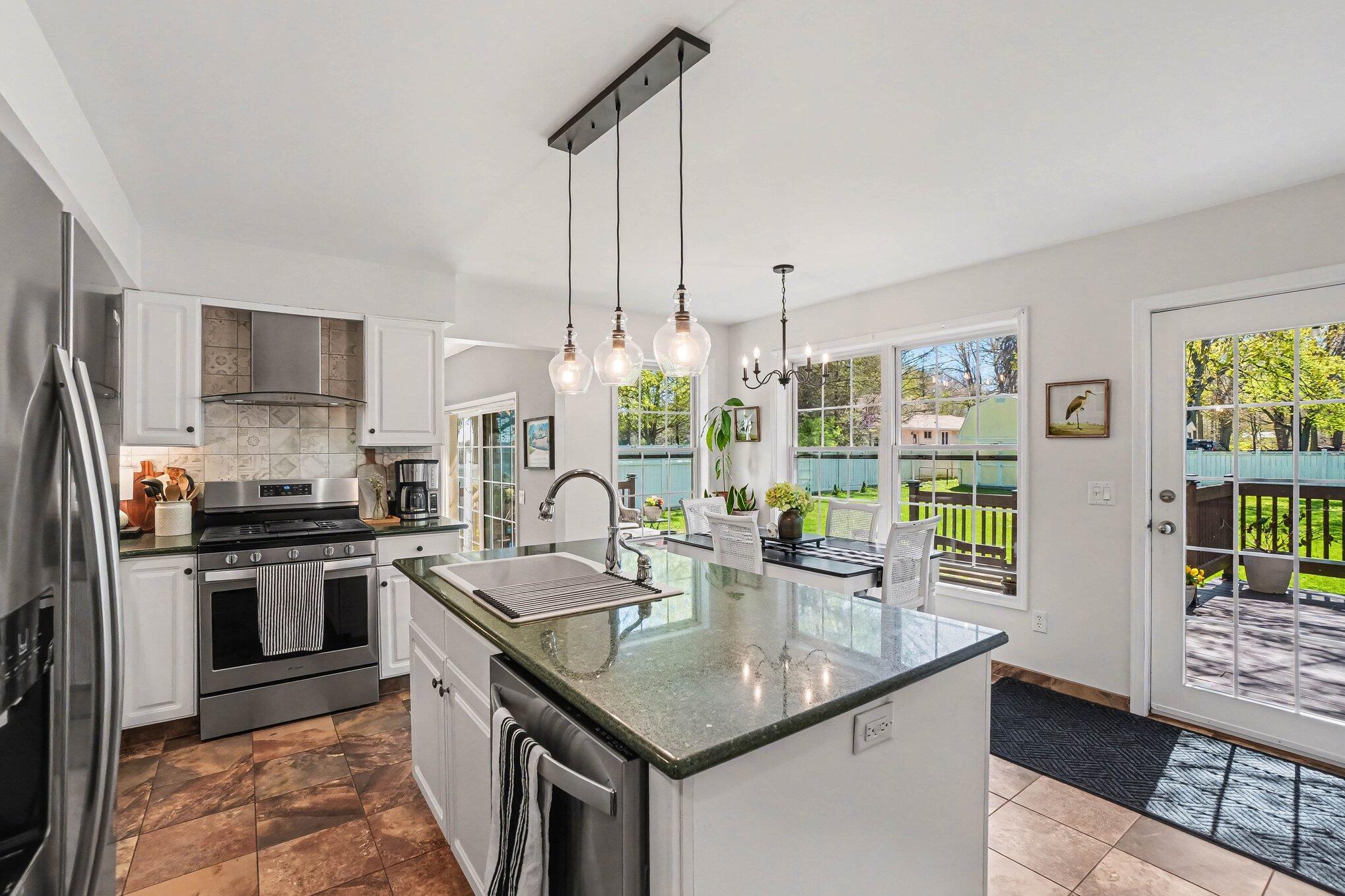 9466 Riverbend Drive South Haven MI 49090