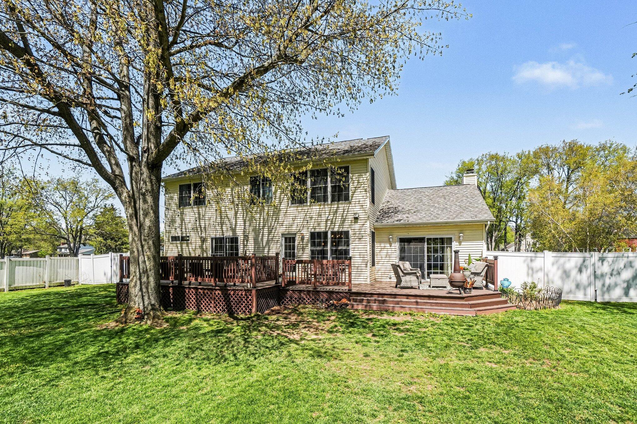 9466 Riverbend Drive South Haven MI 49090