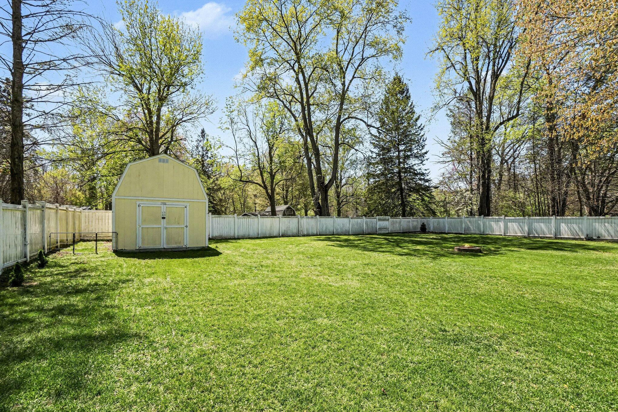 9466 Riverbend Drive South Haven MI 49090