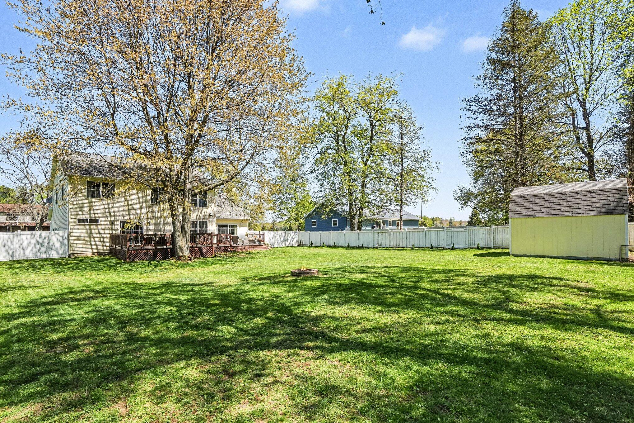 9466 Riverbend Drive South Haven MI 49090