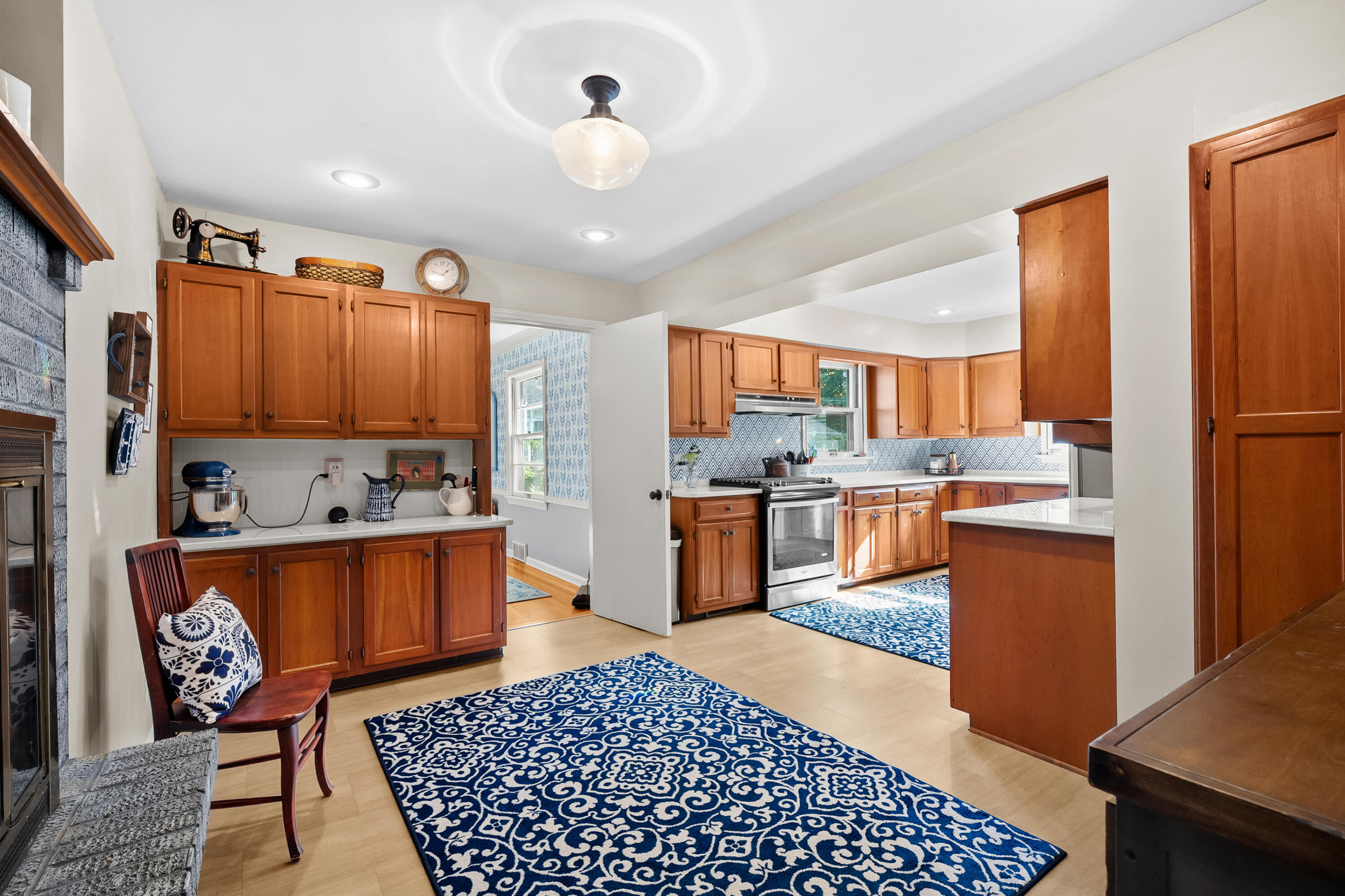 2411 Waite Avenue Kalamazoo MI 49008