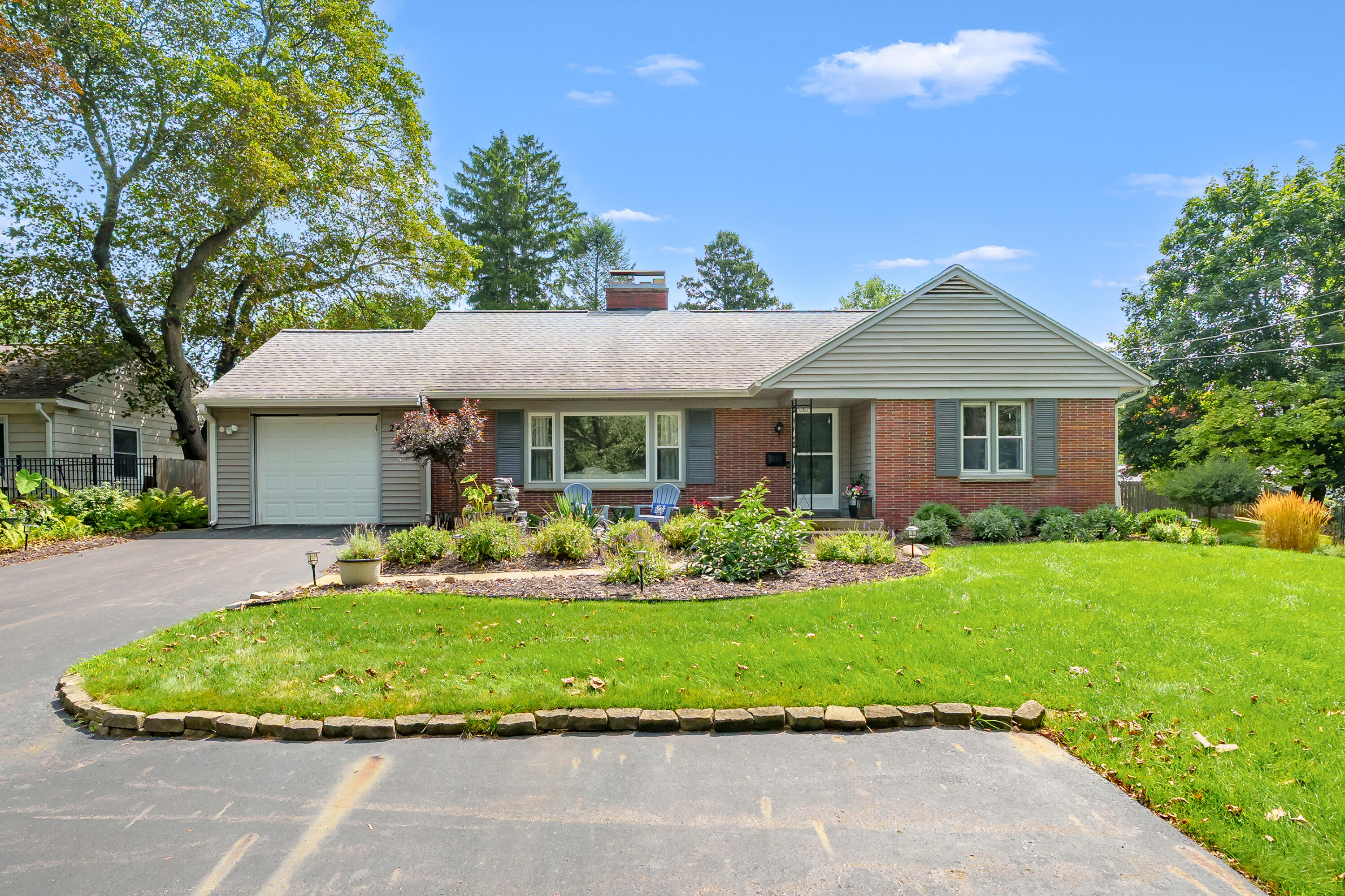 2411 Waite Avenue Kalamazoo MI 49008