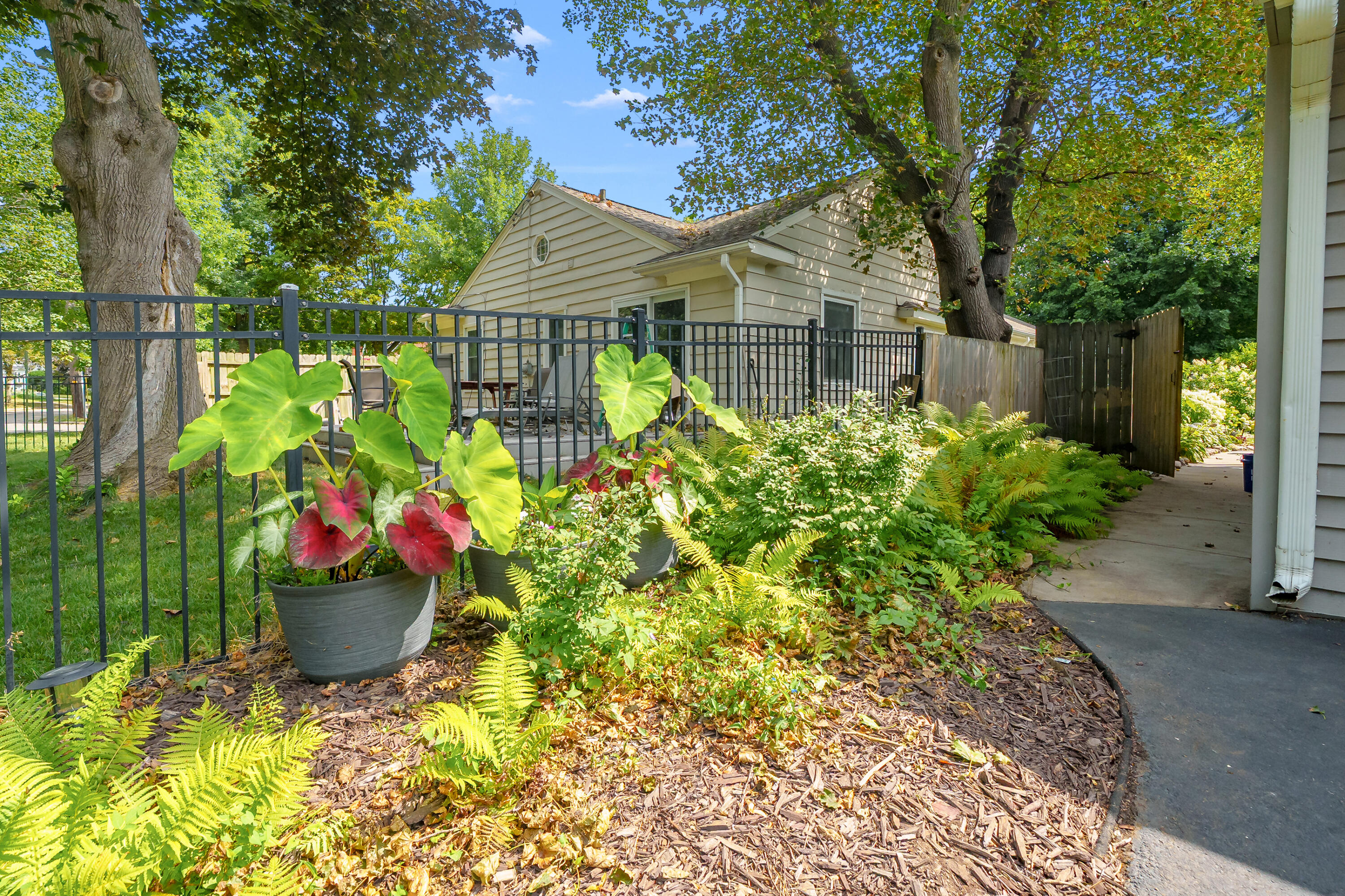 2411 Waite Avenue Kalamazoo MI 49008