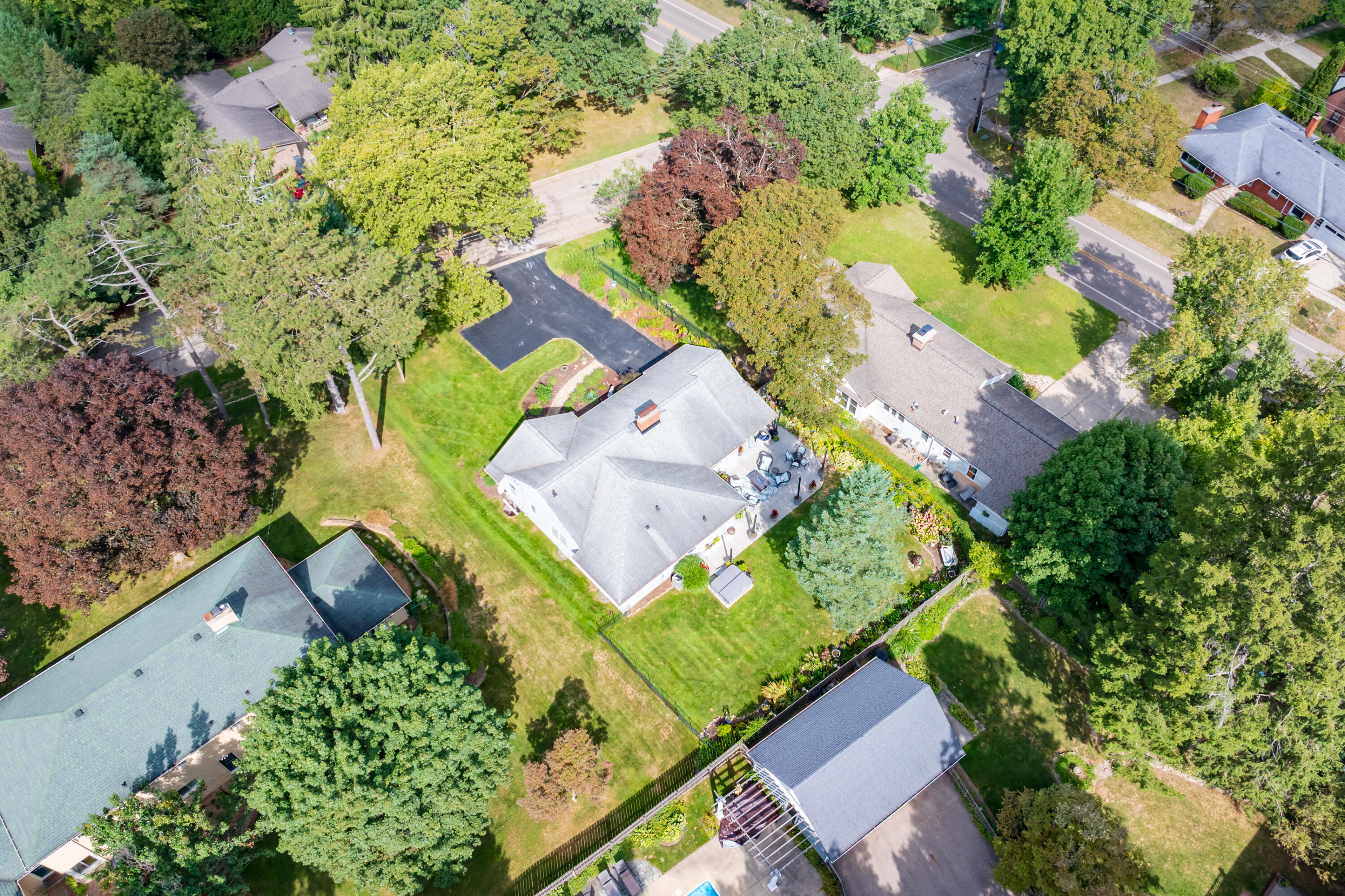 2411 Waite Avenue Kalamazoo MI 49008