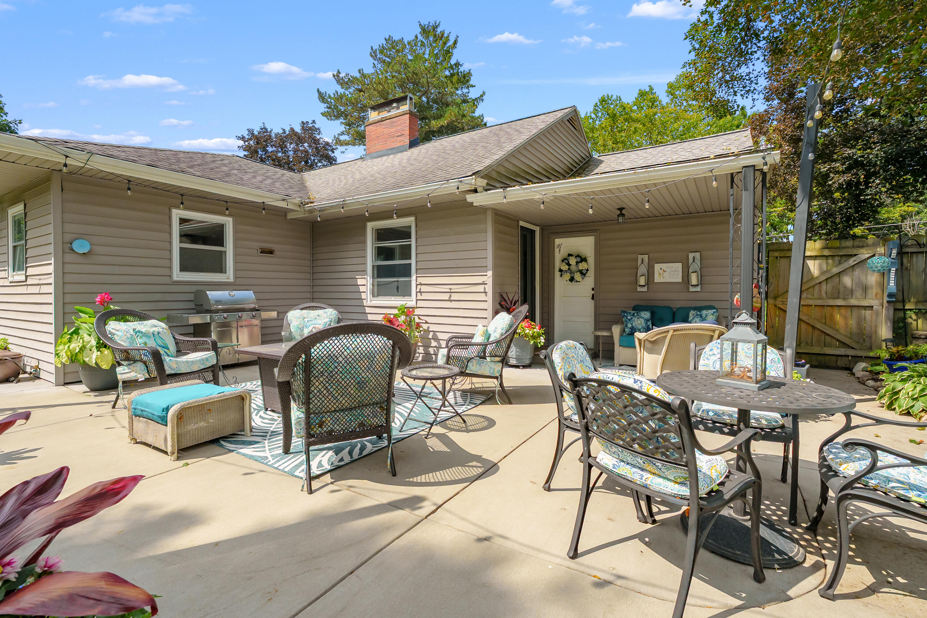 2411 Waite Avenue Kalamazoo MI 49008