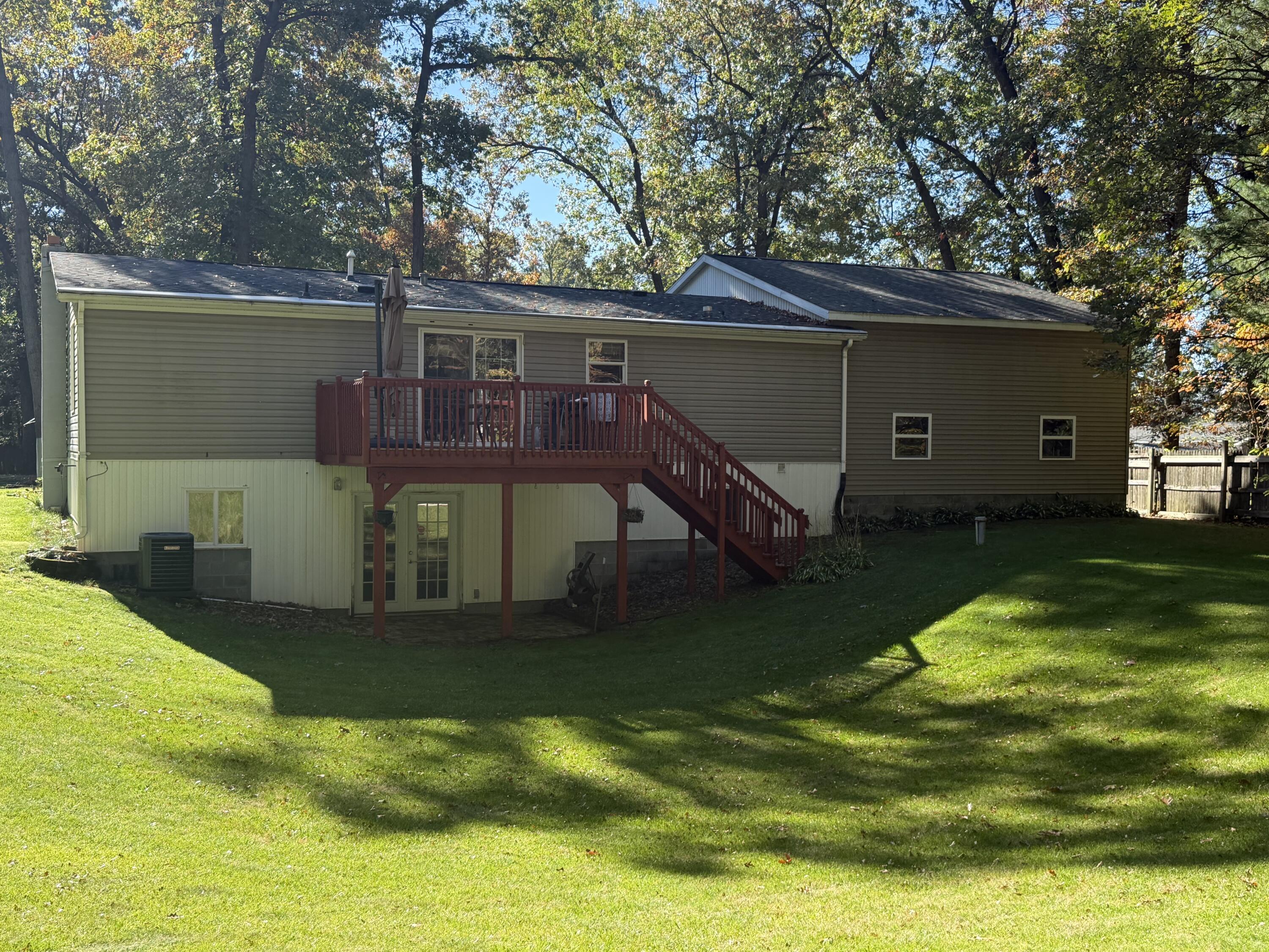 6049 S Hemlock Ridge Trail Muskegon MI 49442
