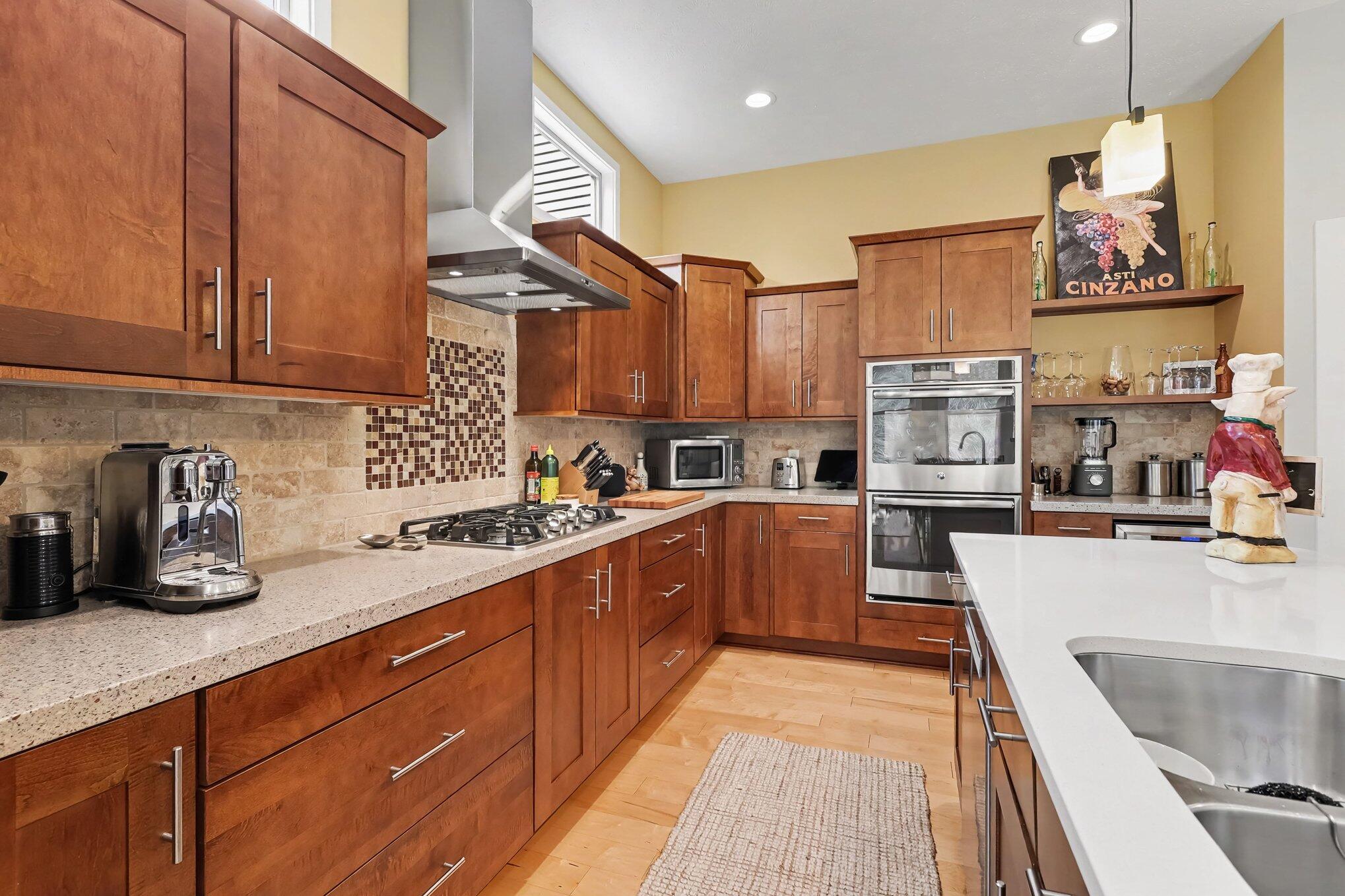 2077 W Glen Court Norton Shores MI 49441
