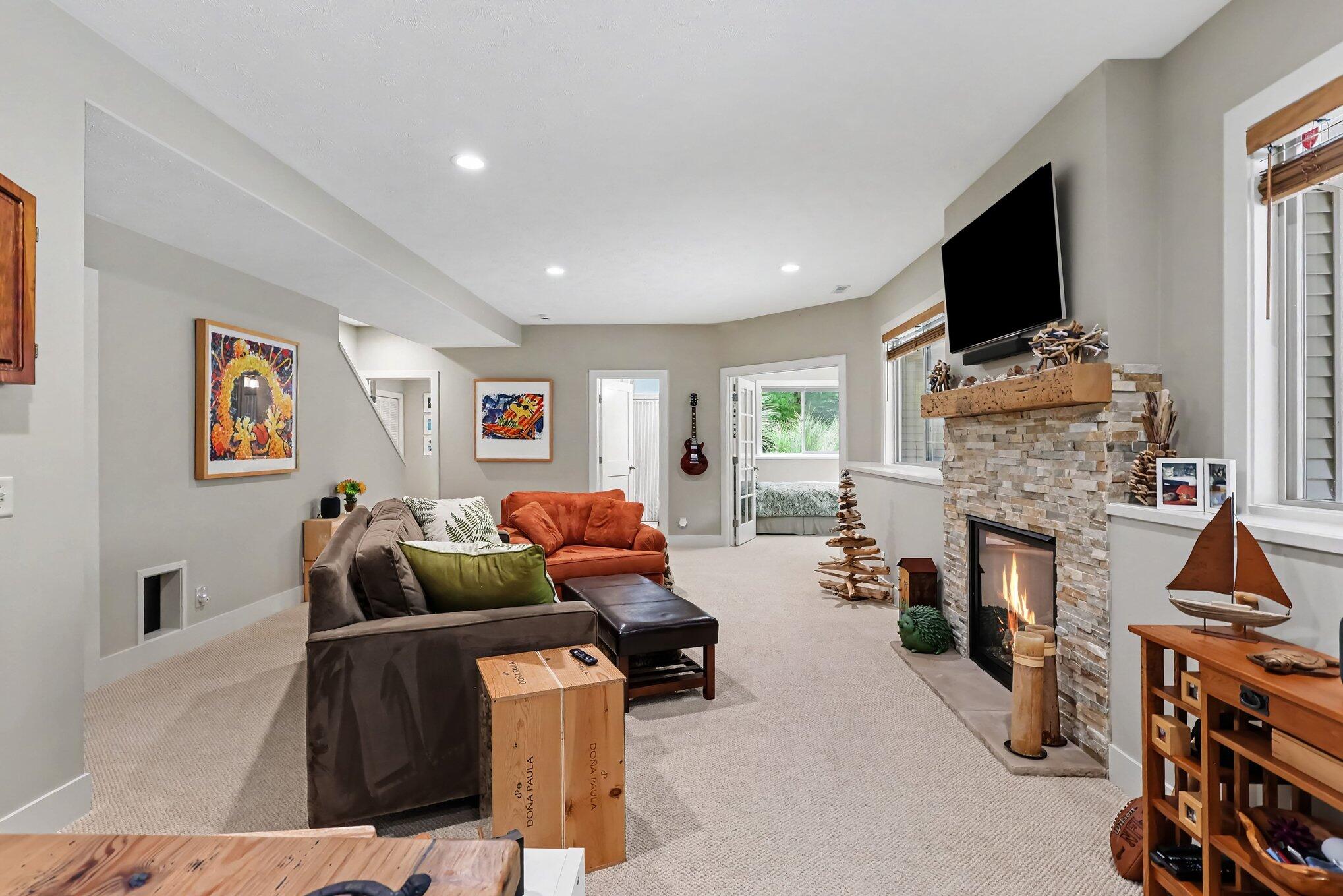 2077 W Glen Court Norton Shores MI 49441