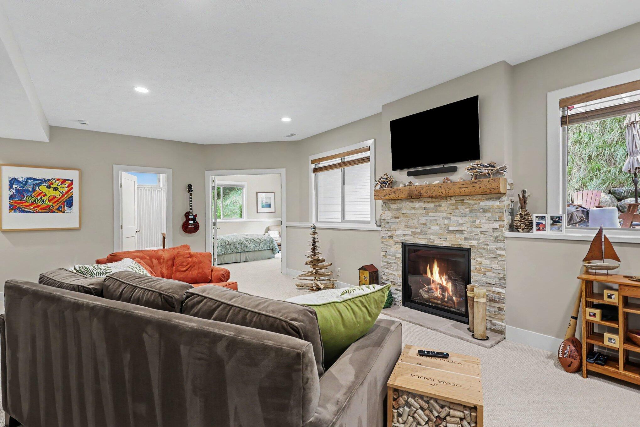 2077 W Glen Court Norton Shores MI 49441
