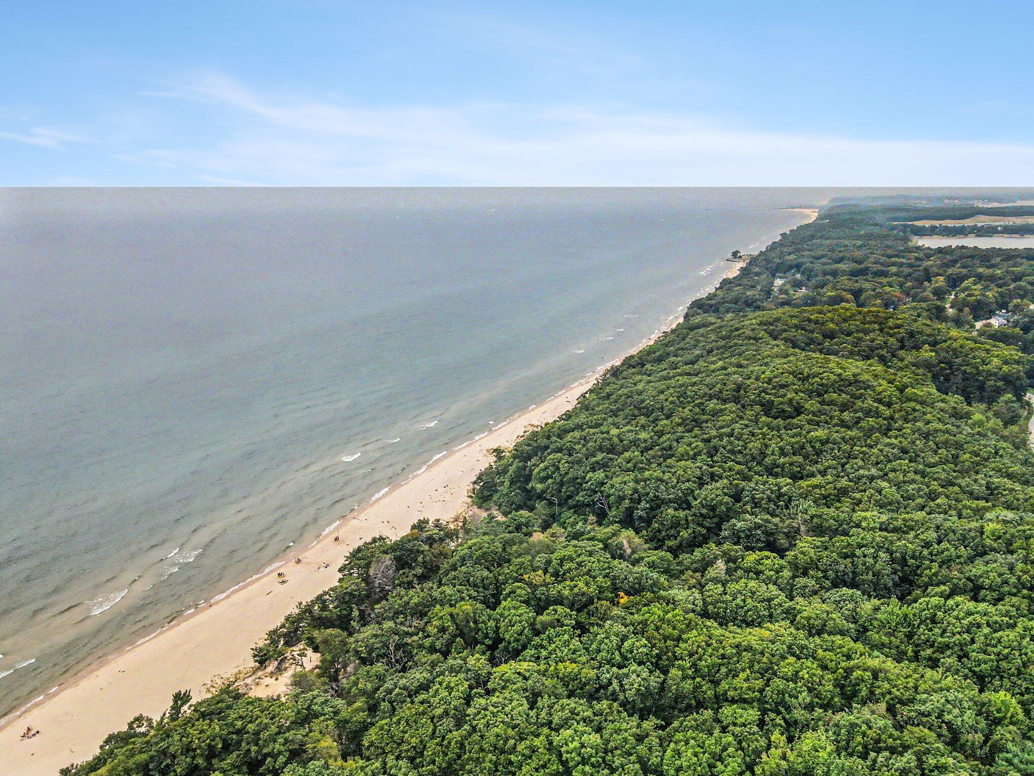2077 W Glen Court Norton Shores MI 49441