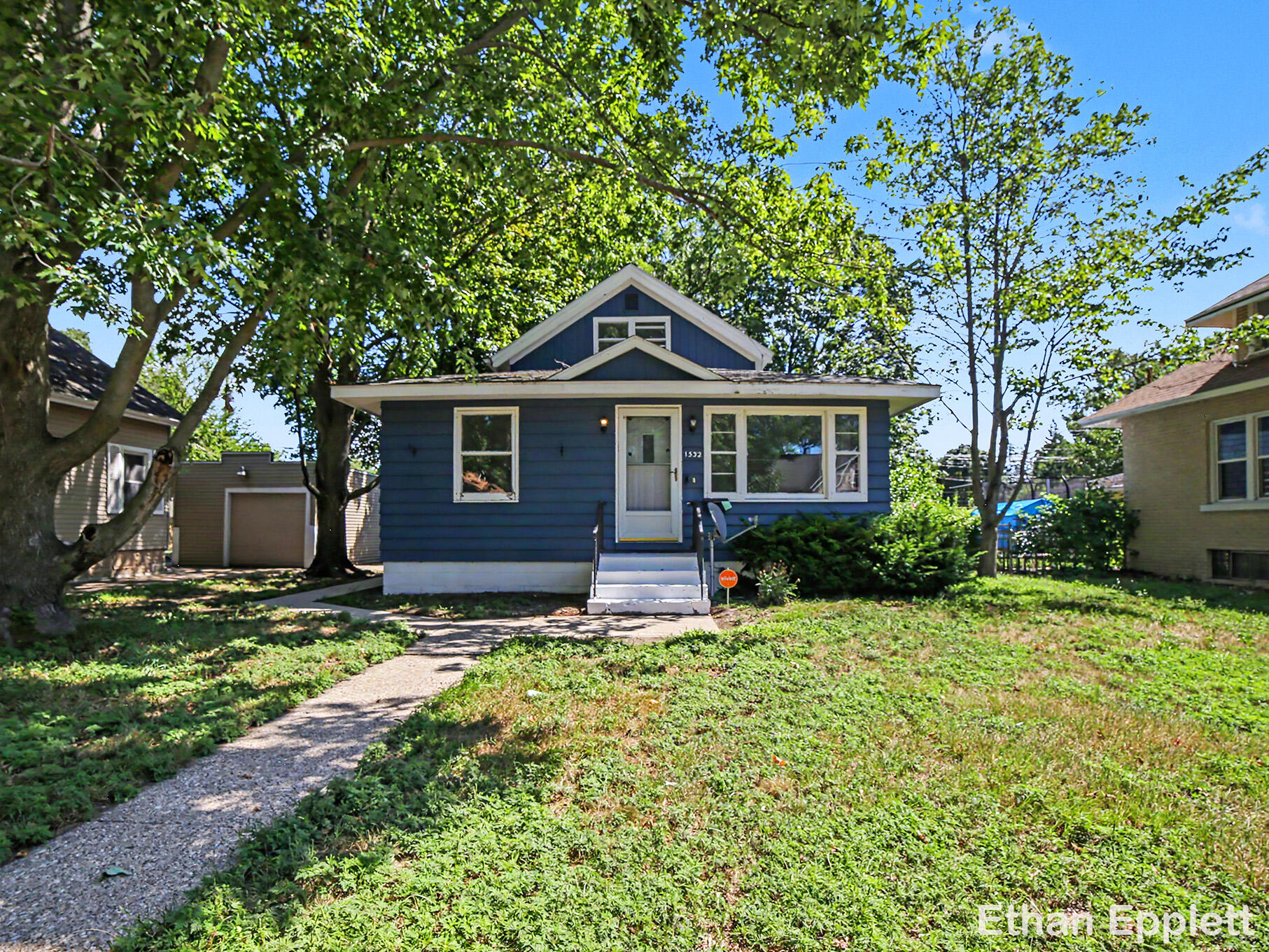 1532 Leahy Street Muskegon MI 49442