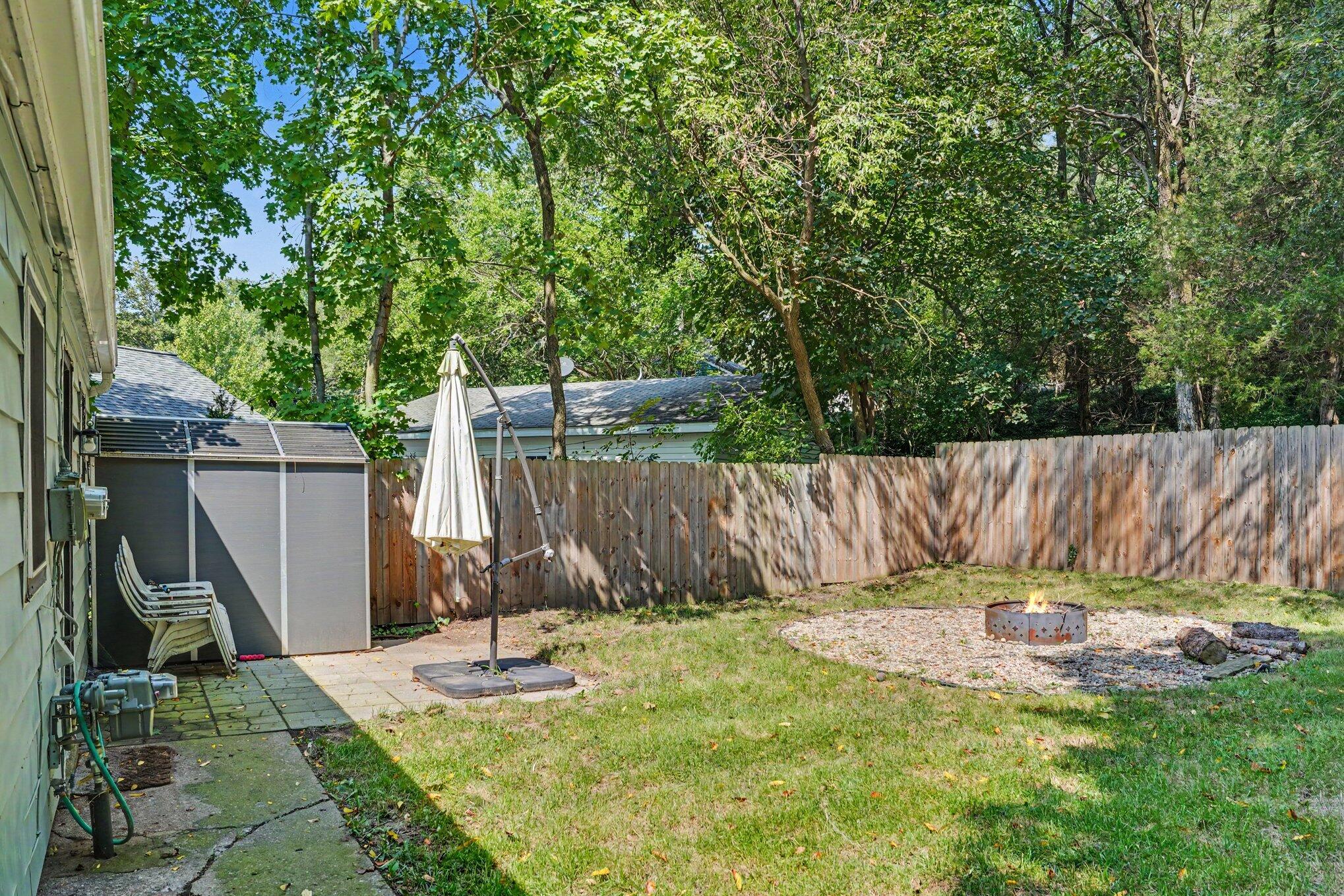 2330 Hillsdale Avenue Kalamazoo MI 49006