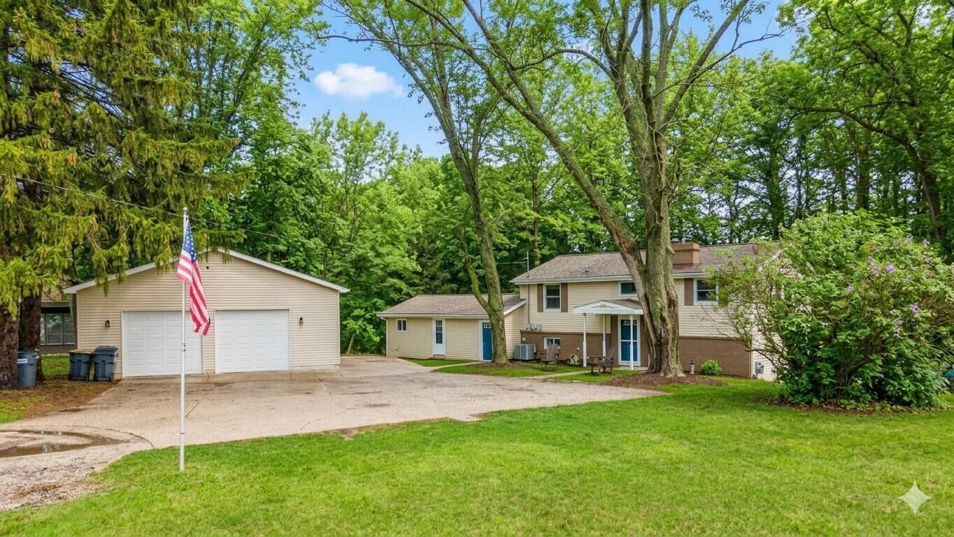 723 Arbor Court South Haven MI 49090