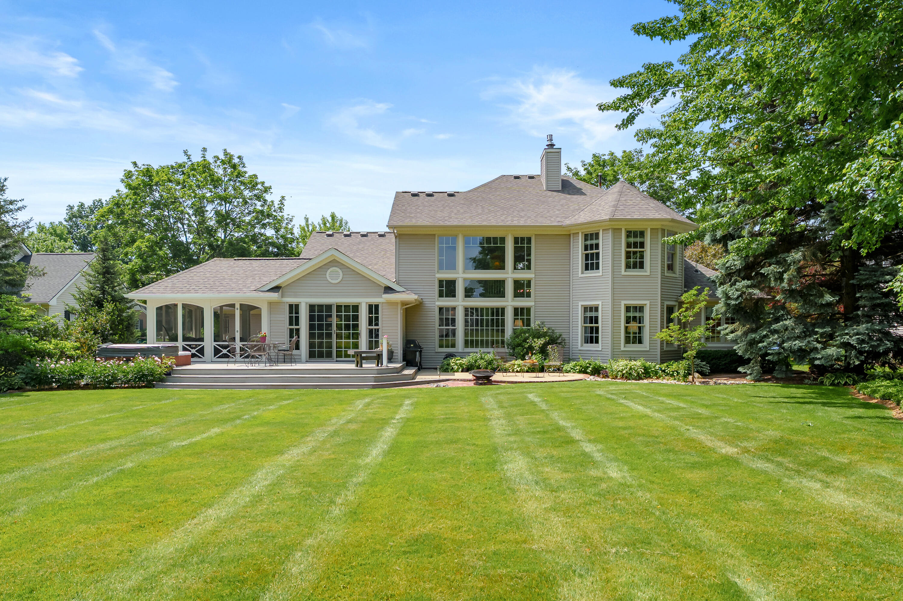7376 Dunross Drive Portage MI 49024