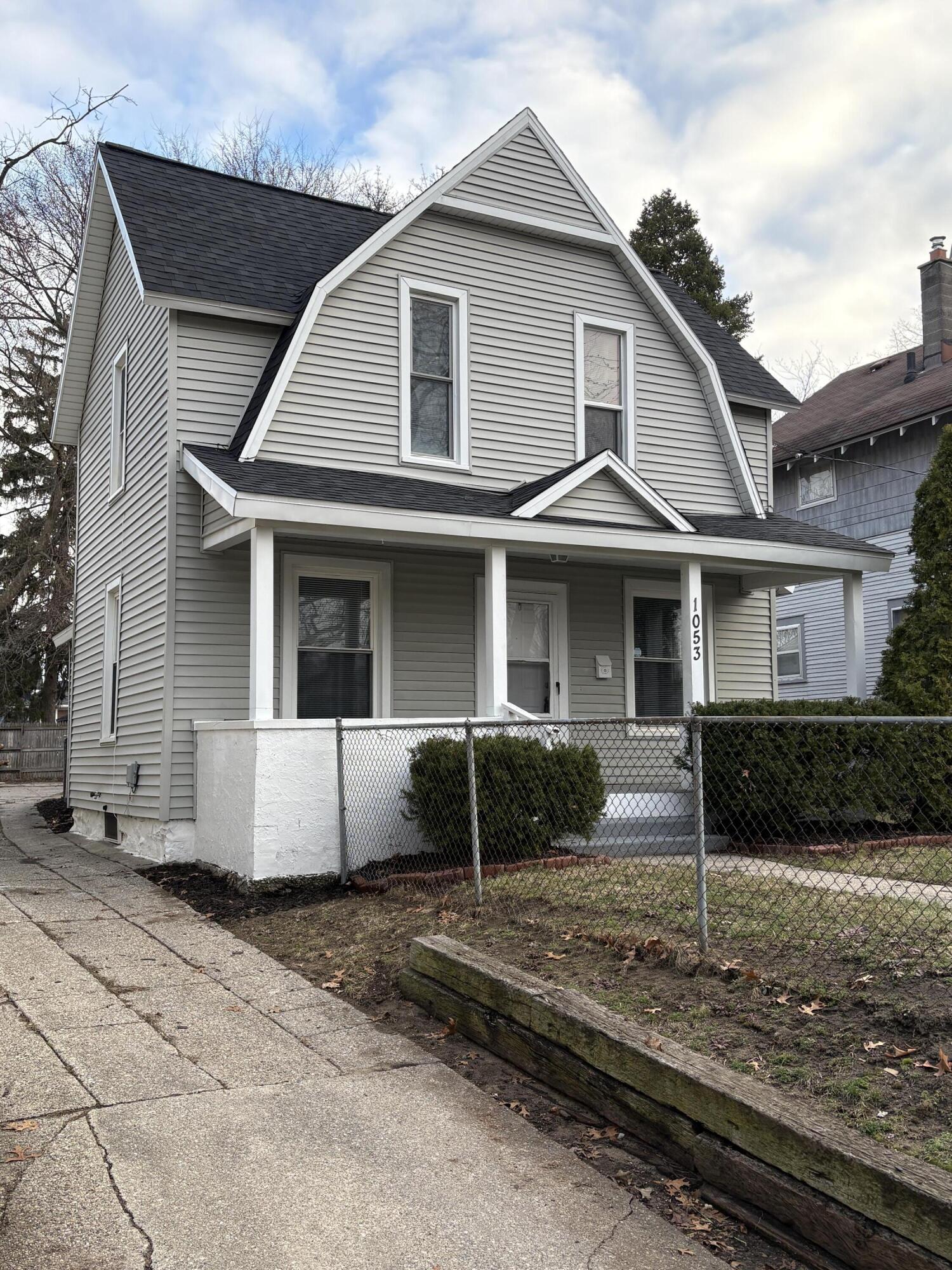 1053 Watkins Street SE Grand Rapids MI 49507