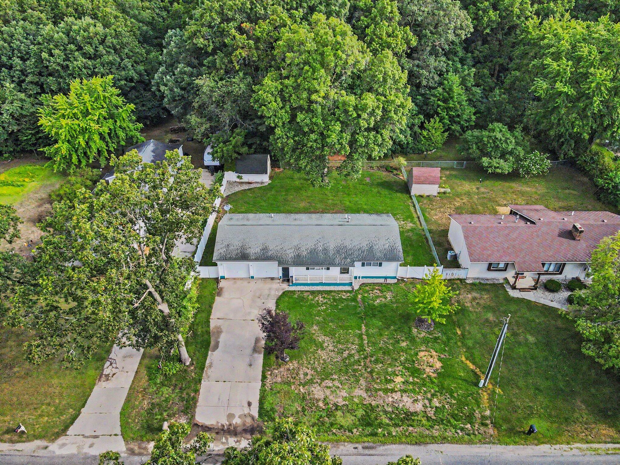 2756 Marquette Avenue Muskegon MI 49442