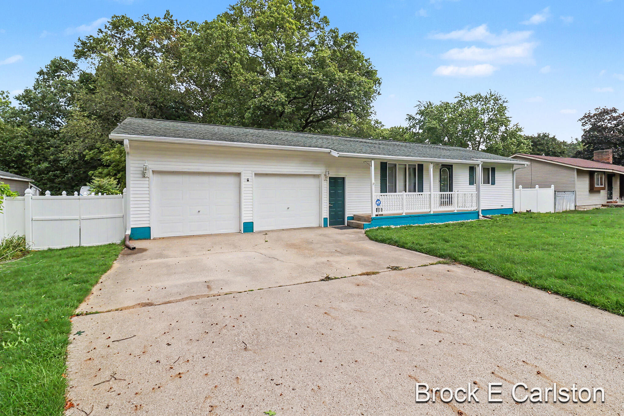 2756 Marquette Avenue Muskegon MI 49442
